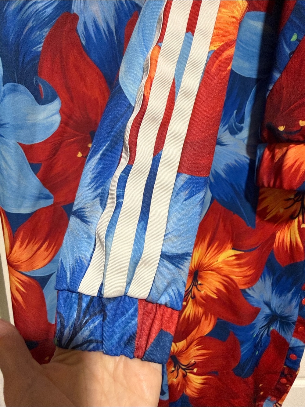 Adidas x Farm Rio Floral Tracksuit Set Size M Red Blue Tropical Boho Festival - Picture 7 of 12